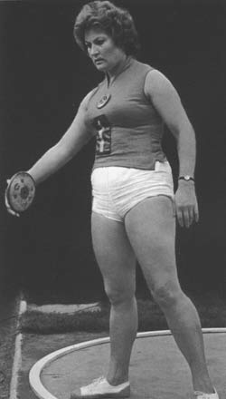 Нина Пономарёва(Ромашина)-метание диска